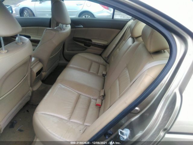 Photo 7 VIN: 1HGCP2F81AA164839 - HONDA ACCORD SDN 