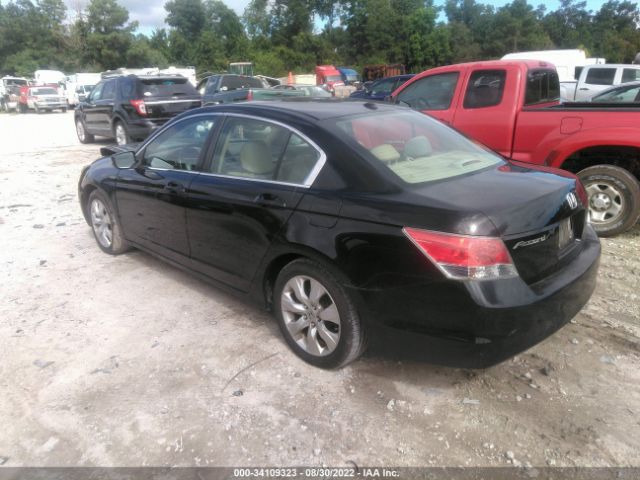 Photo 2 VIN: 1HGCP2F81AA177493 - HONDA ACCORD SDN 