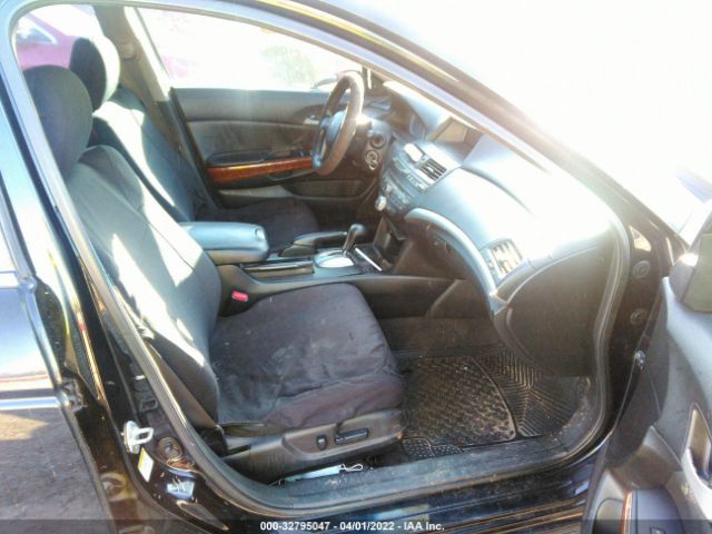 Photo 4 VIN: 1HGCP2F81BA010519 - HONDA ACCORD SDN 