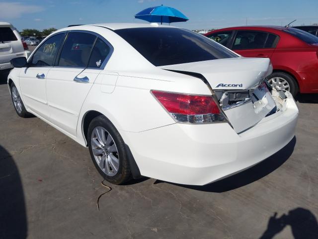 Photo 2 VIN: 1HGCP2F81BA039180 - HONDA ACCORD EXL 