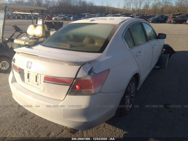 Photo 3 VIN: 1HGCP2F81BA050809 - HONDA ACCORD SDN 