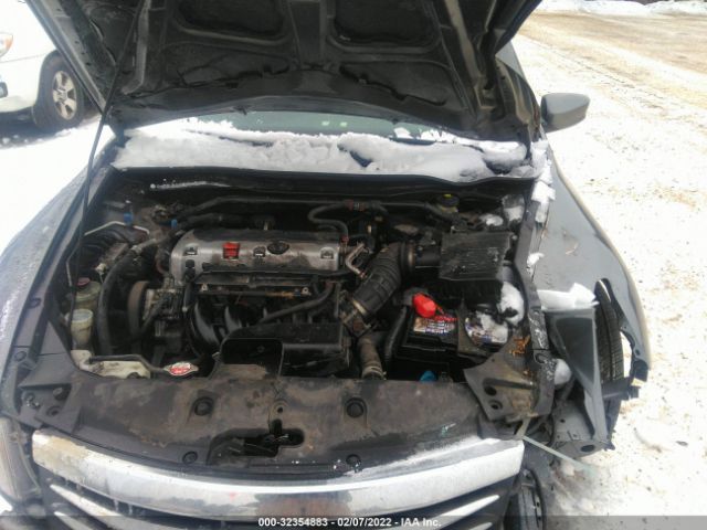 Photo 9 VIN: 1HGCP2F81BA060031 - HONDA ACCORD SDN 