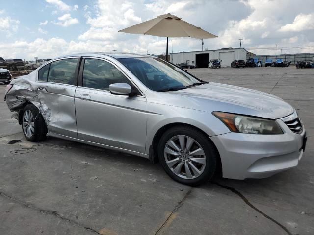 Photo 3 VIN: 1HGCP2F81CA092818 - HONDA ACCORD EXL 