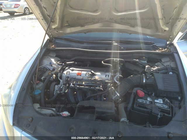 Photo 9 VIN: 1HGCP2F81CA131083 - HONDA ACCORD SDN 