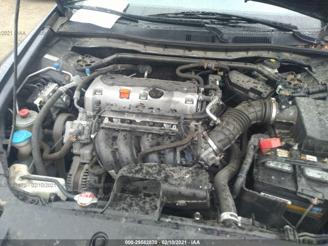 Photo 9 VIN: 1HGCP2F81CA166710 - HONDA ACCORD SDN 