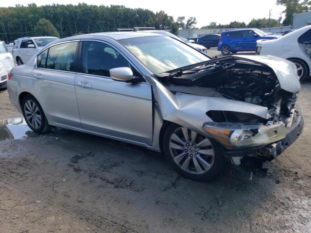 Photo 3 VIN: 1HGCP2F81CA173687 - HONDA ACCORD EXL 