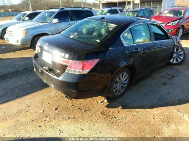 Photo 3 VIN: 1HGCP2F81CA216473 - HONDA ACCORD SDN 