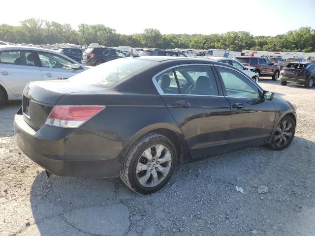 Photo 2 VIN: 1HGCP2F82AA000161 - HONDA ACCORD EXL 