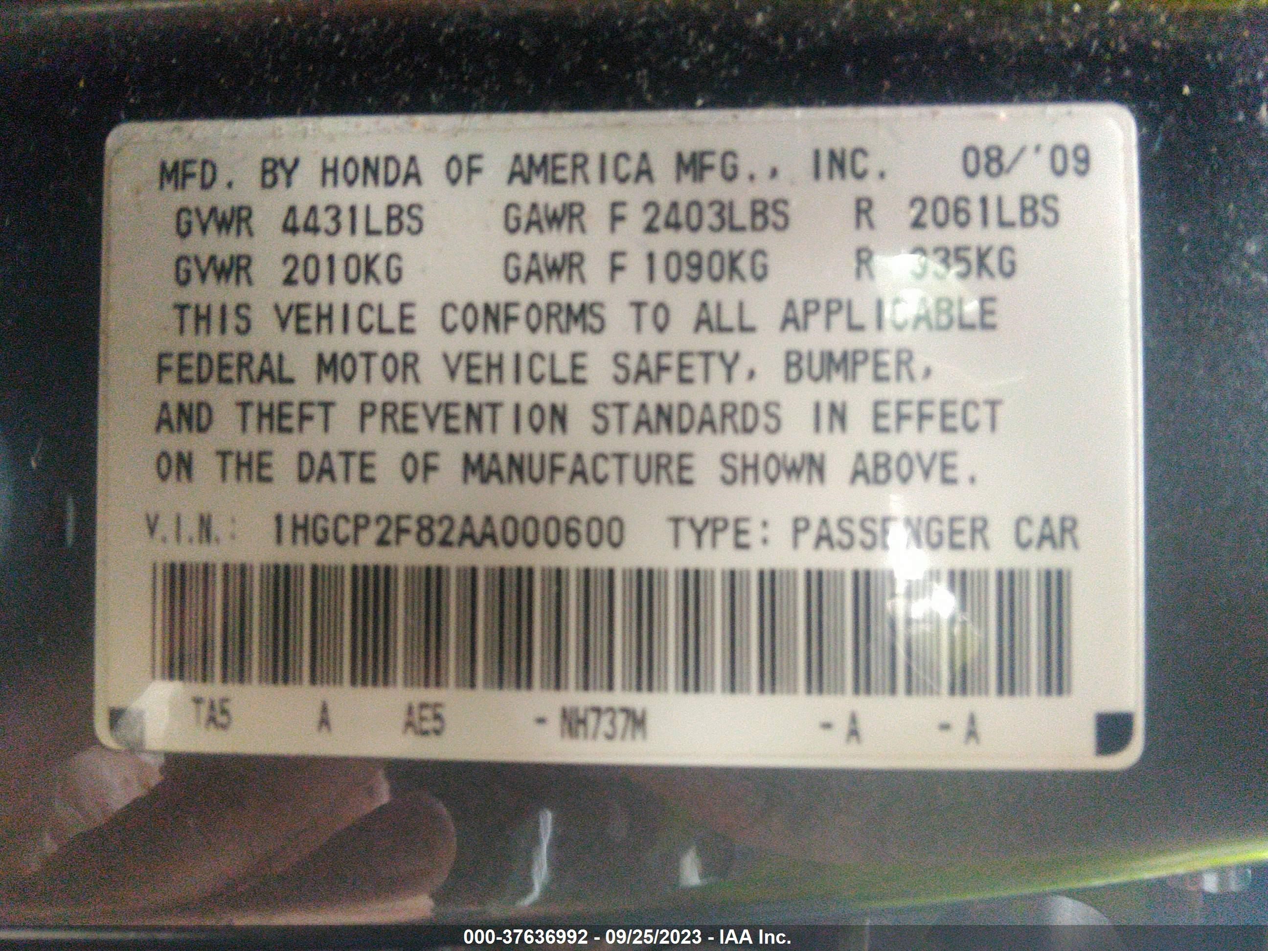 Photo 8 VIN: 1HGCP2F82AA000600 - HONDA ACCORD 