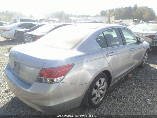 Photo 3 VIN: 1HGCP2F82AA024105 - HONDA ACCORD SDN 