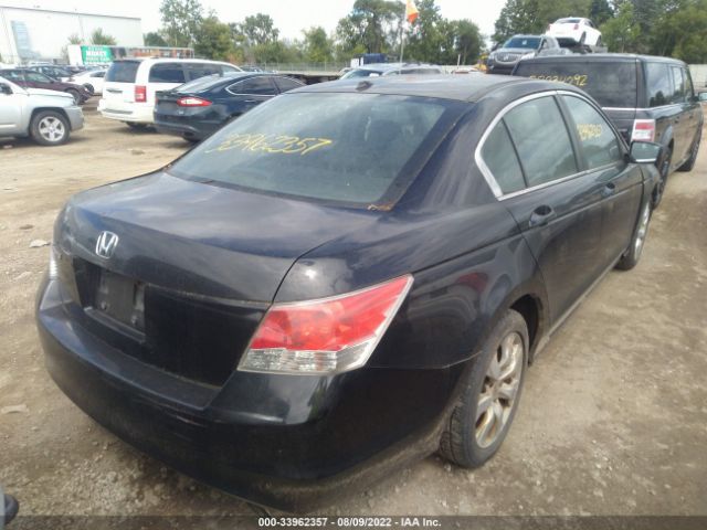 Photo 3 VIN: 1HGCP2F82AA045553 - HONDA ACCORD SDN 