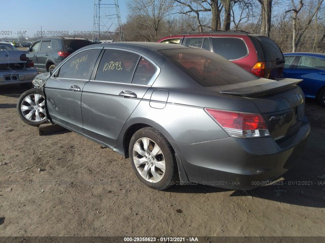 Photo 2 VIN: 1HGCP2F82AA048291 - HONDA ACCORD SDN 