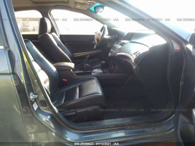 Photo 4 VIN: 1HGCP2F82AA048291 - HONDA ACCORD SDN 