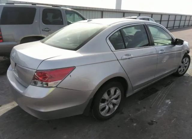 Photo 3 VIN: 1HGCP2F82AA048436 - HONDA ACCORD SDN 