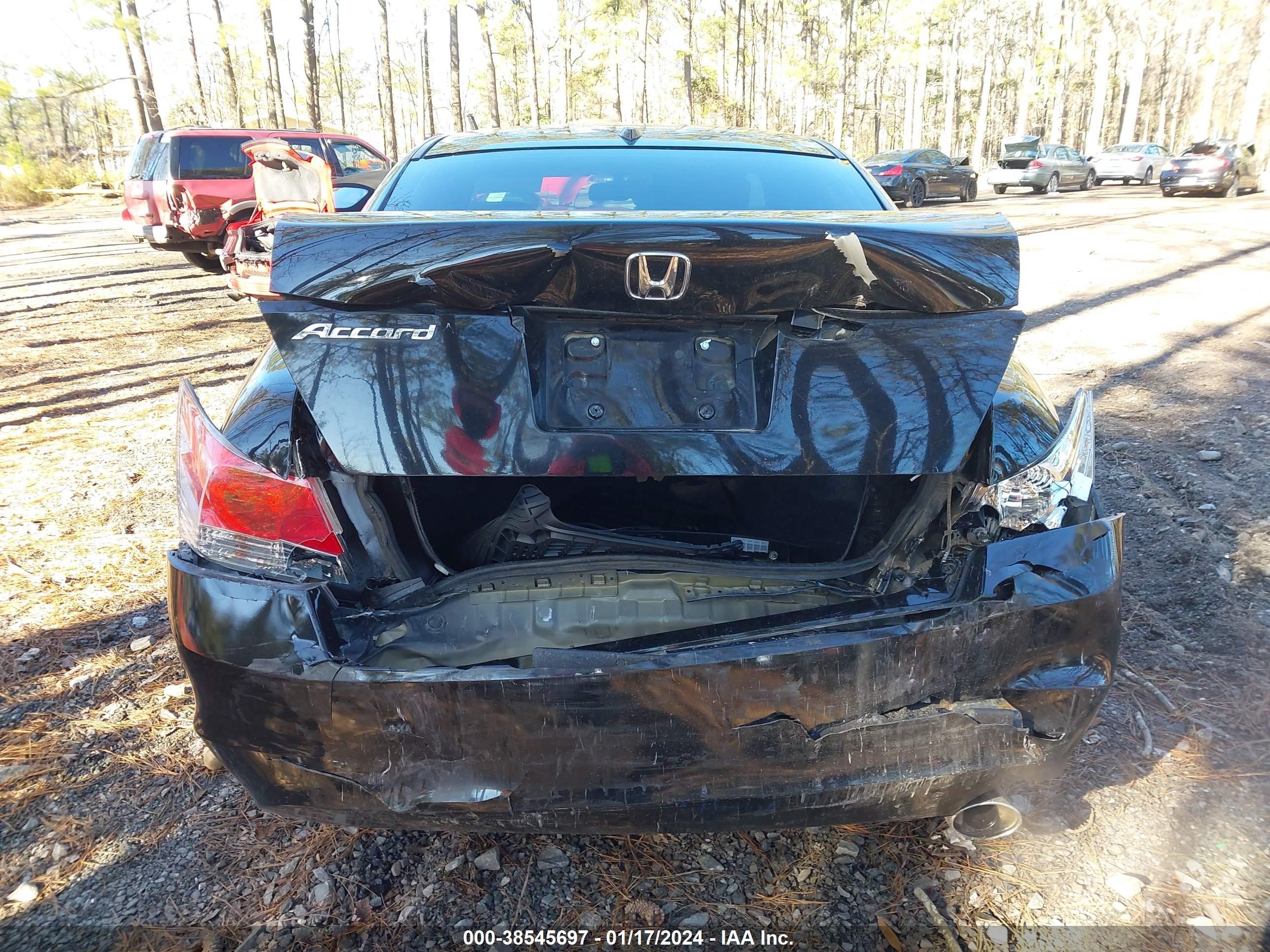 Photo 15 VIN: 1HGCP2F82AA070257 - HONDA ACCORD 