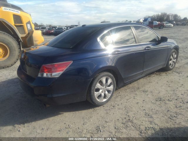 Photo 3 VIN: 1HGCP2F82AA104486 - HONDA ACCORD SDN 