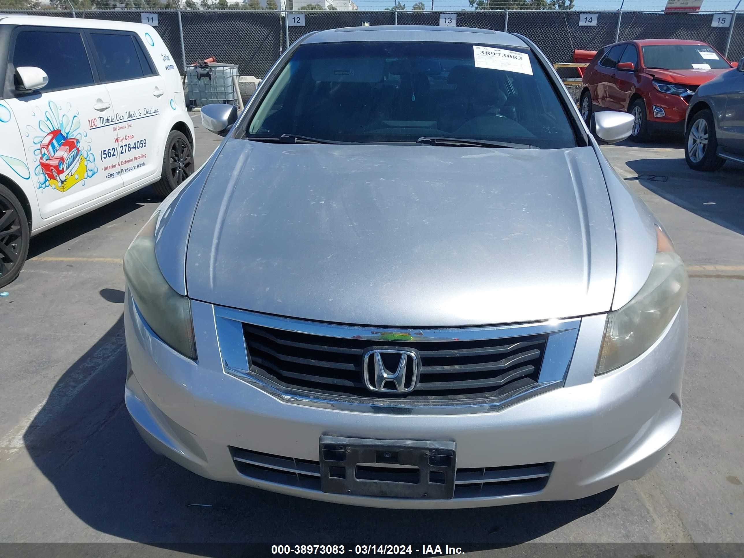 Photo 11 VIN: 1HGCP2F82AA133826 - HONDA ACCORD 