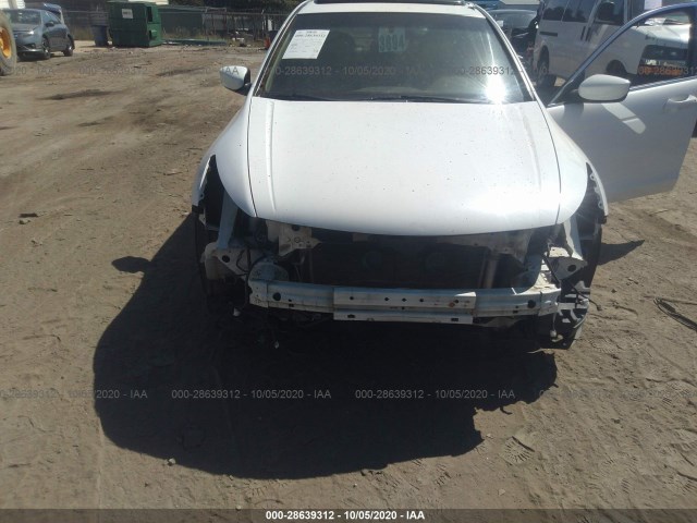 Photo 5 VIN: 1HGCP2F82AA159892 - HONDA ACCORD SDN 