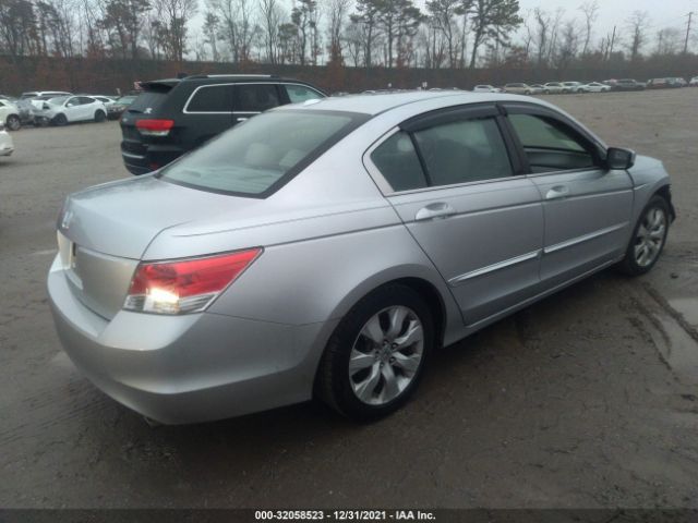 Photo 3 VIN: 1HGCP2F82AA179169 - HONDA ACCORD SDN 