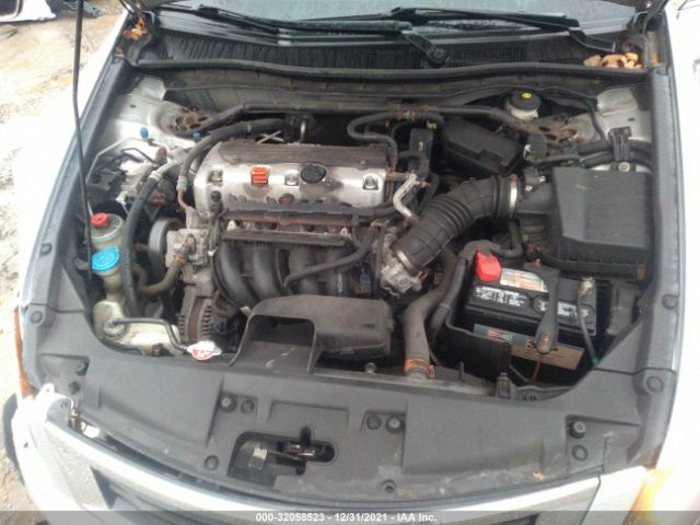 Photo 9 VIN: 1HGCP2F82AA179169 - HONDA ACCORD SDN 