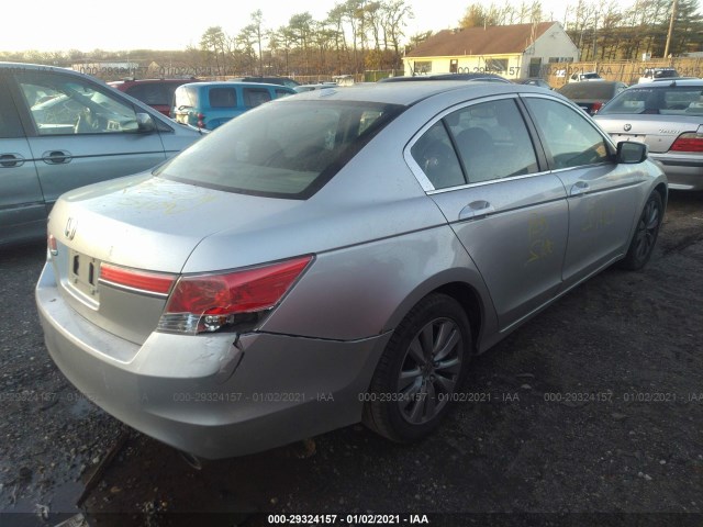 Photo 3 VIN: 1HGCP2F82BA028057 - HONDA ACCORD SDN 