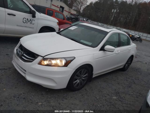 Photo 1 VIN: 1HGCP2F82BA048499 - HONDA ACCORD 