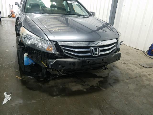 Photo 8 VIN: 1HGCP2F82BA050687 - HONDA ACCORD EXL 