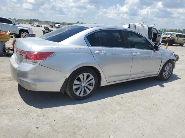 Photo 2 VIN: 1HGCP2F82BA059860 - HONDA ACCORD 