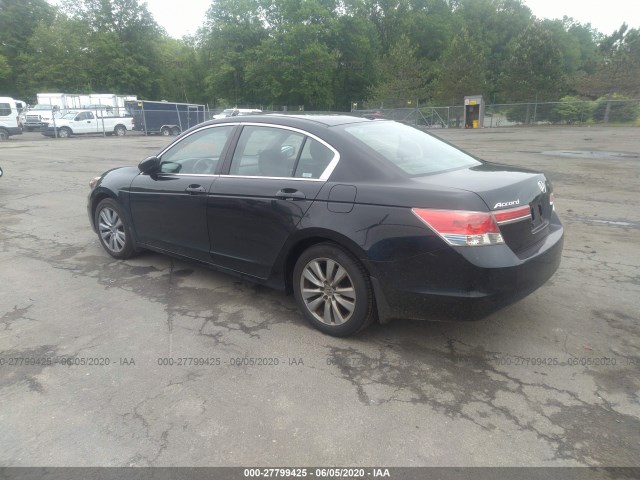 Photo 2 VIN: 1HGCP2F82BA062306 - HONDA ACCORD SDN 