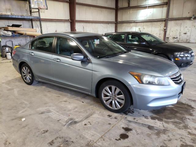 Photo 3 VIN: 1HGCP2F82BA071247 - HONDA ACCORD 