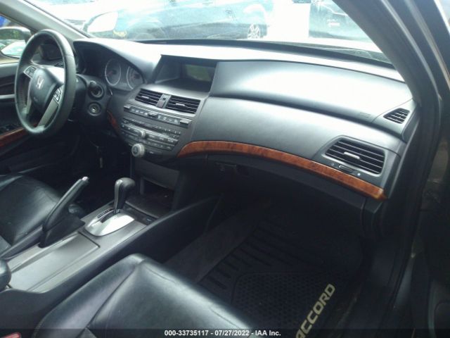 Photo 4 VIN: 1HGCP2F82BA075055 - HONDA ACCORD SDN 