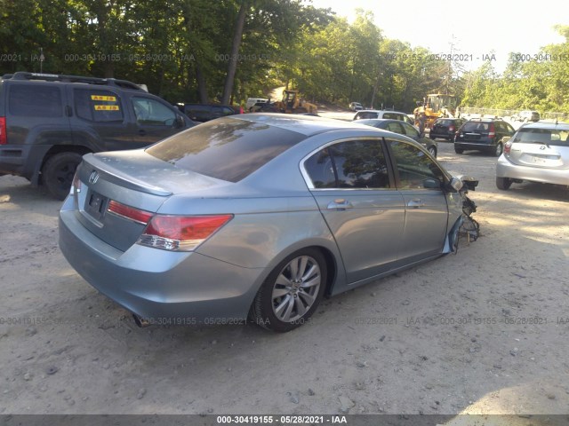 Photo 3 VIN: 1HGCP2F82BA085570 - HONDA ACCORD SDN 