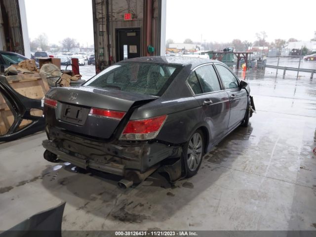 Photo 3 VIN: 1HGCP2F82BA097959 - HONDA ACCORD 