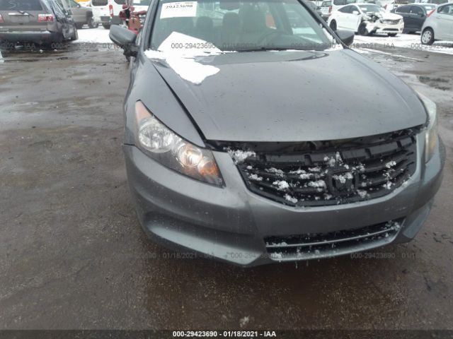 Photo 5 VIN: 1HGCP2F82BA102285 - HONDA ACCORD SDN 