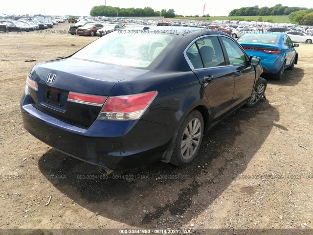 Photo 3 VIN: 1HGCP2F82BA109401 - HONDA ACCORD SDN 