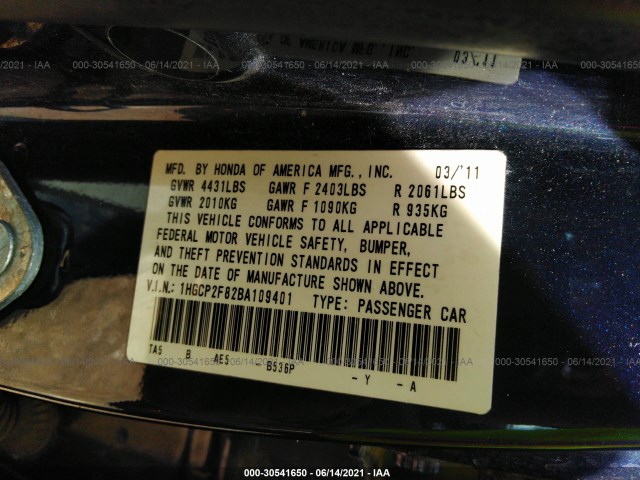 Photo 8 VIN: 1HGCP2F82BA109401 - HONDA ACCORD SDN 