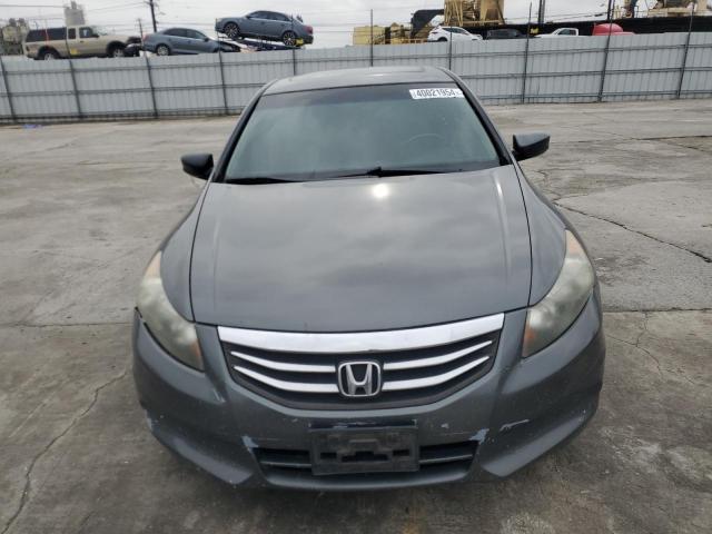 Photo 4 VIN: 1HGCP2F82BA125517 - HONDA ACCORD 