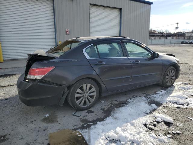 Photo 2 VIN: 1HGCP2F82CA121422 - HONDA ACCORD 