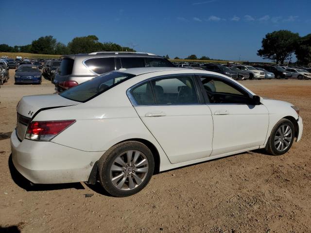 Photo 2 VIN: 1HGCP2F82CA141668 - HONDA ACCORD 