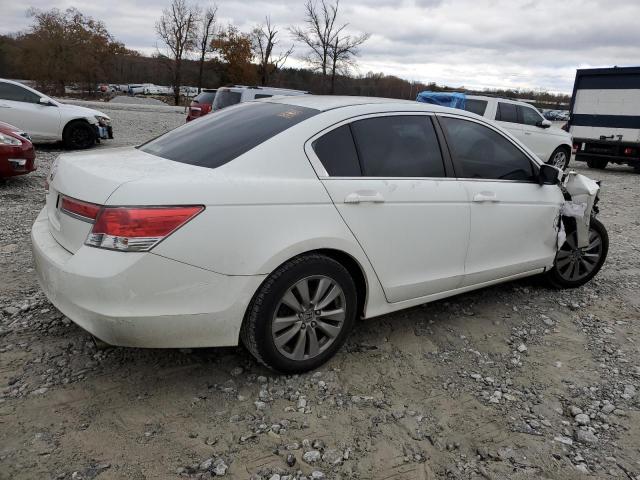 Photo 2 VIN: 1HGCP2F82CA147678 - HONDA ACCORD 