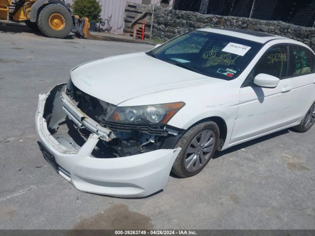 Photo 5 VIN: 1HGCP2F82CA215865 - HONDA ACCORD 