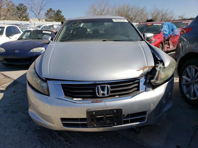 Photo 4 VIN: 1HGCP2F83AA000136 - HONDA ACCORD EXL 