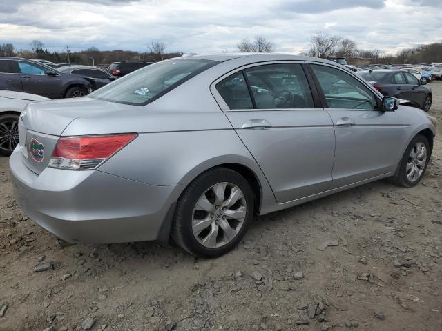 Photo 2 VIN: 1HGCP2F83AA043469 - HONDA ACCORD 