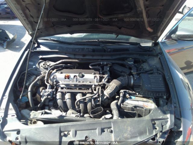 Photo 9 VIN: 1HGCP2F83AA109695 - HONDA ACCORD SDN 