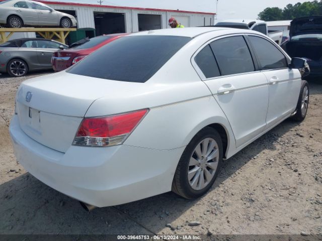 Photo 3 VIN: 1HGCP2F83AA131759 - HONDA ACCORD 