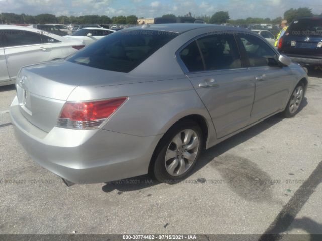 Photo 3 VIN: 1HGCP2F83AA184669 - HONDA ACCORD SDN 