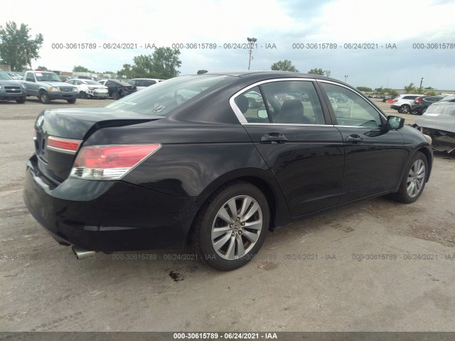 Photo 3 VIN: 1HGCP2F83BA029072 - HONDA ACCORD SDN 