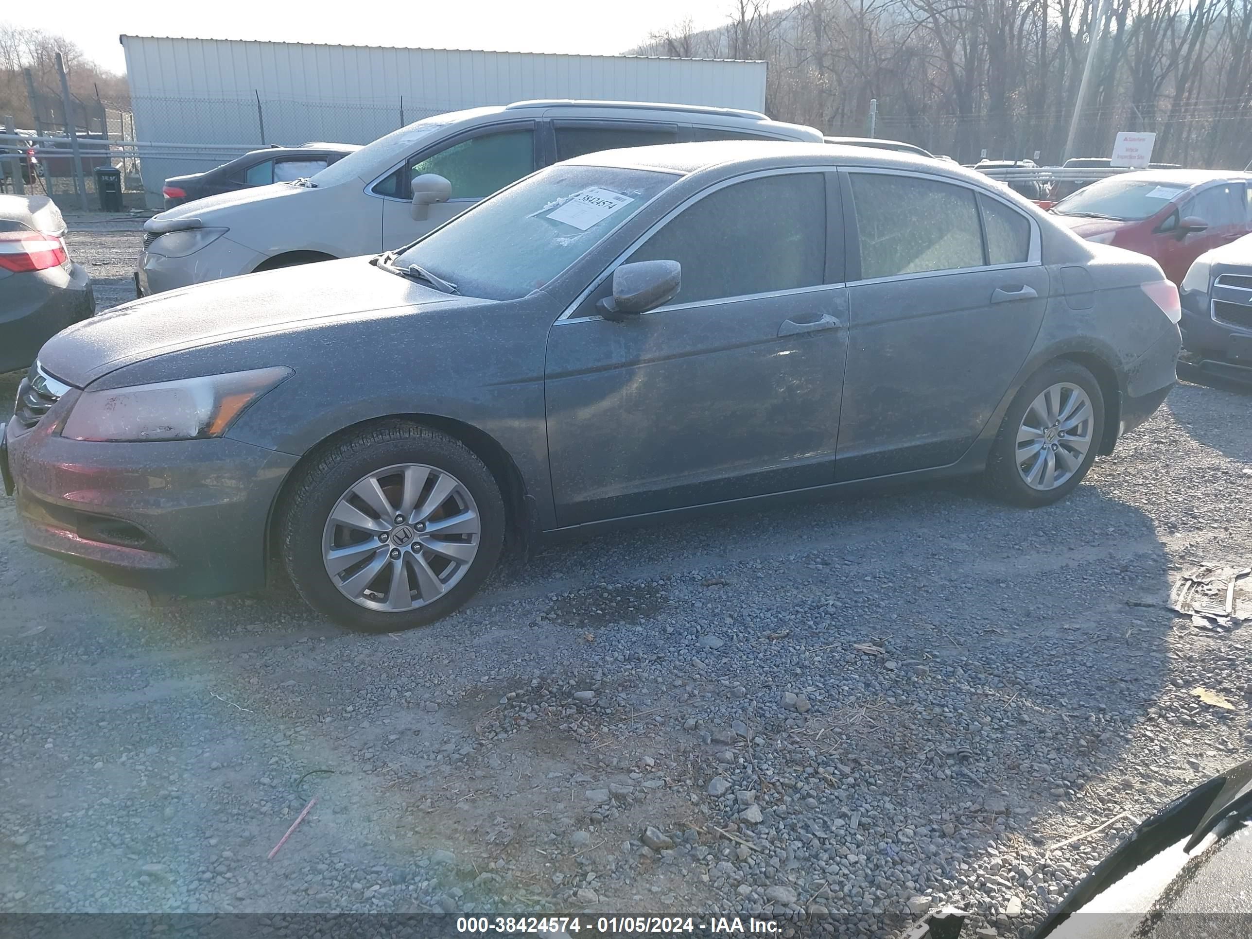 Photo 14 VIN: 1HGCP2F83BA040668 - HONDA ACCORD 