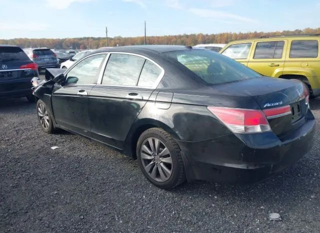 Photo 2 VIN: 1HGCP2F83BA113635 - HONDA ACCORD 