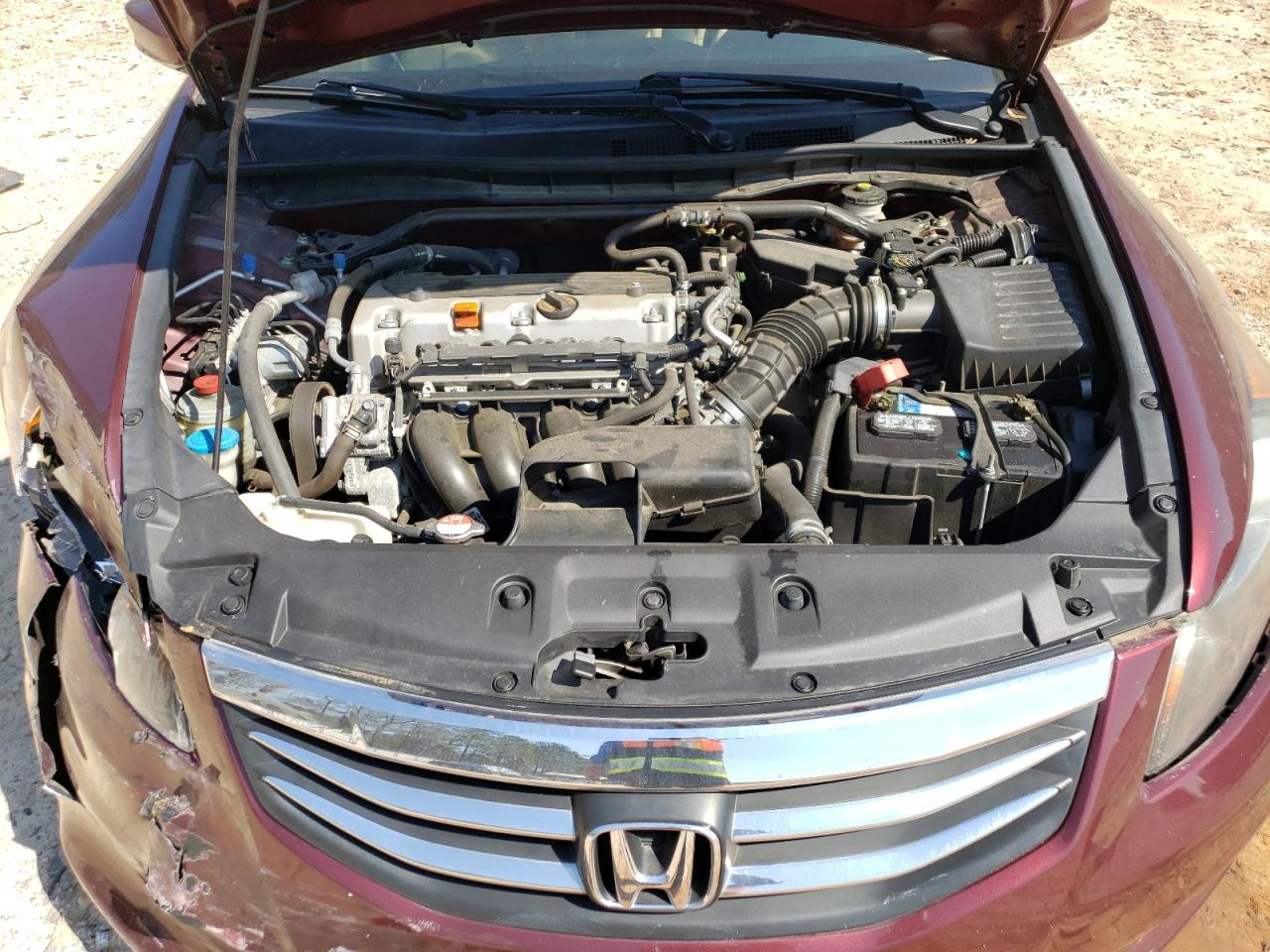 Photo 10 VIN: 1HGCP2F83BA128958 - HONDA ACCORD 